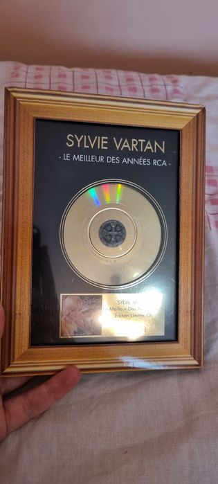 Диск на Силви Вартан