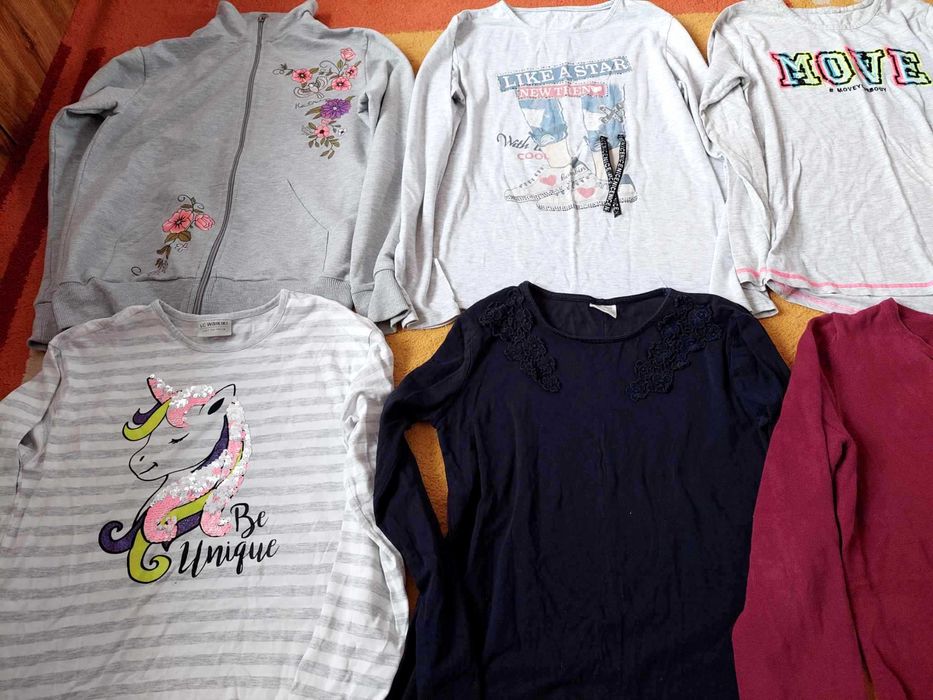 Комплект от дрешки размер 140, 15 части за 30 лв.