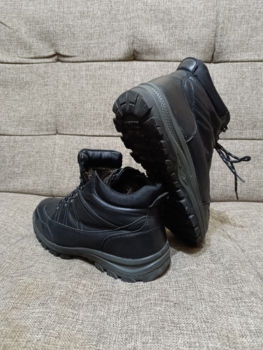 Мужские ботинки.