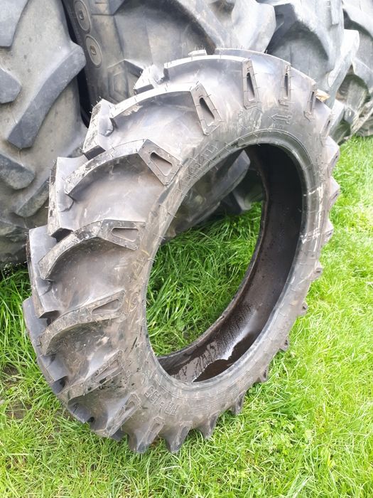 Anvelopa combina 8,3R24 nou