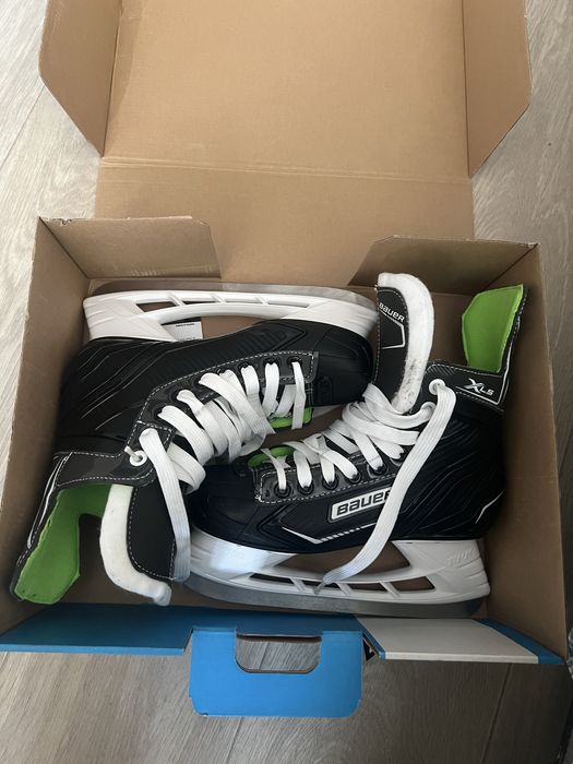 Коньки Bauer XLS