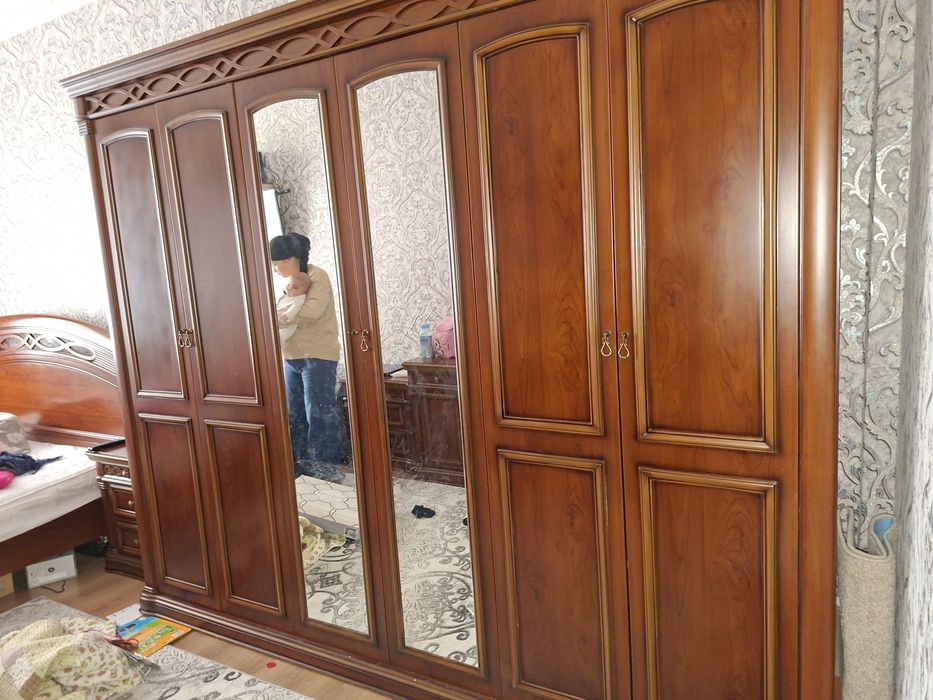 Мебел срочно надо продать комплект 300$