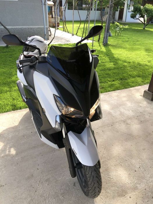 Yamaha X-max - скутер, 250 кубика