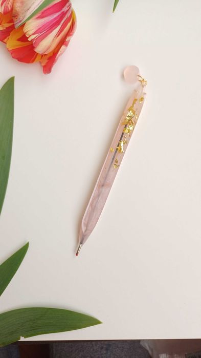 Химикалки и книгораздели от епоксидна смола