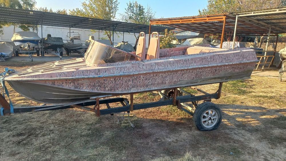 Продается лодка Казанка 5М3