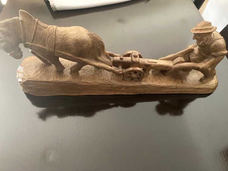 Sculptura lemn,vintage, plugar cu cal