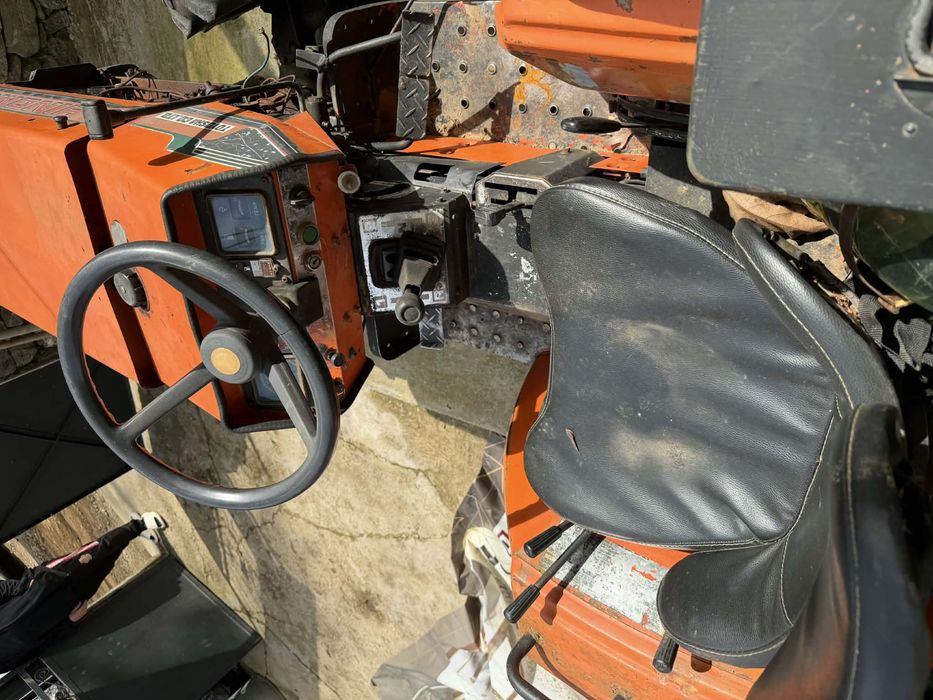 Трактор Hinomoto