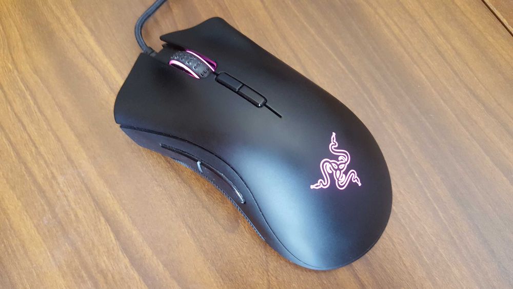 Чисто НОВА мишка Razer Deathadder Elite Gaming, Геймърска Ергономична