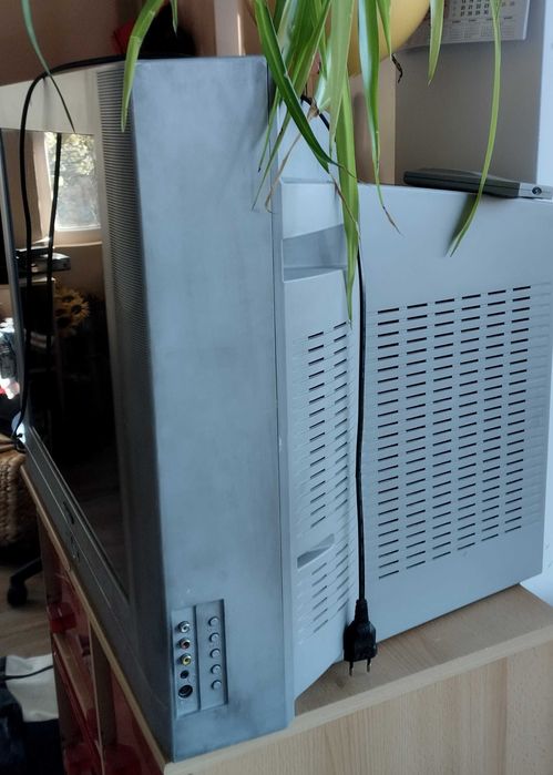 Tелевизор Hyundai