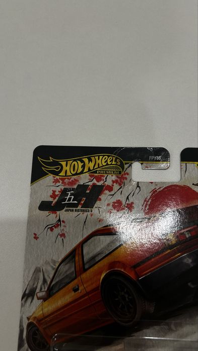 Продаю Hot wheels premium JH5