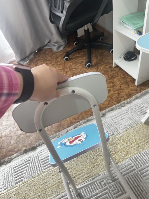 Продам детский столи и стульчик