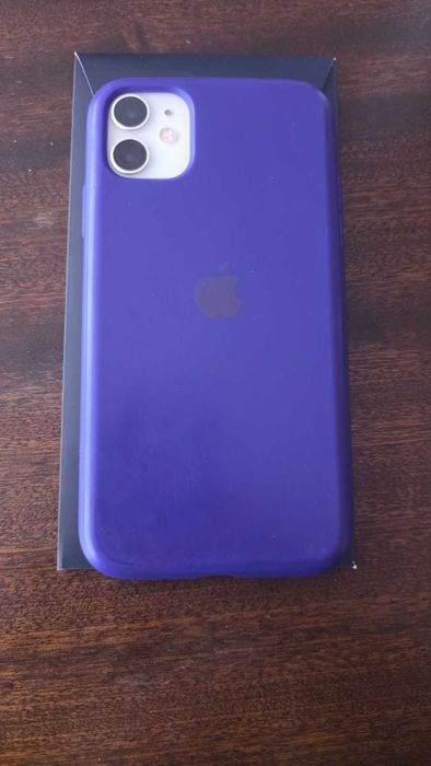 iPhone 11 128GB – Като нов + подарък