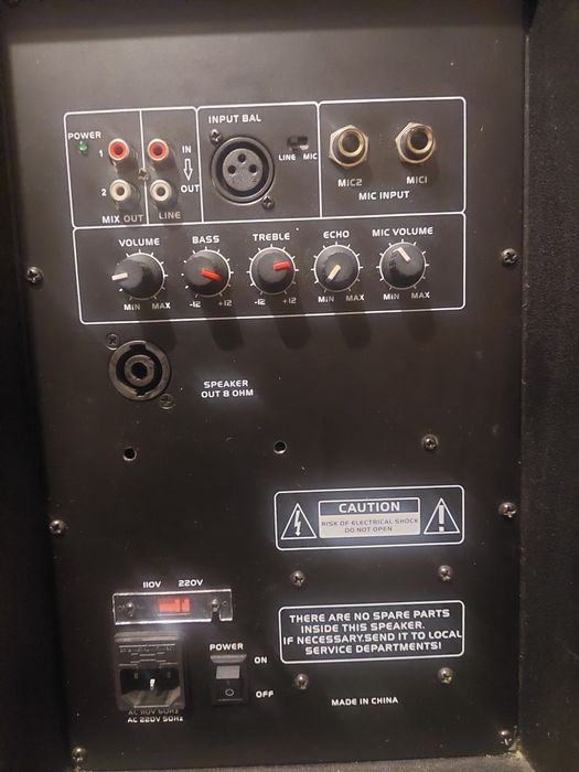 Boxa aktiva de vanzare