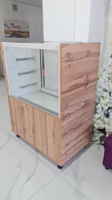 Витрина холодильная новая