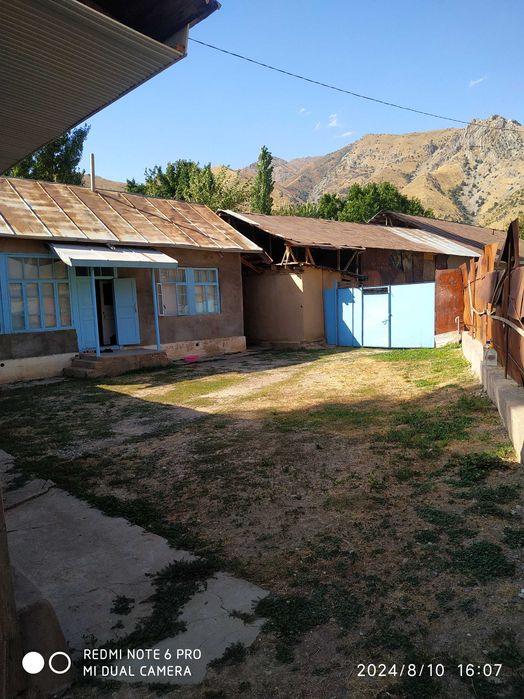 Ховли сотилади дача учун Зур жой