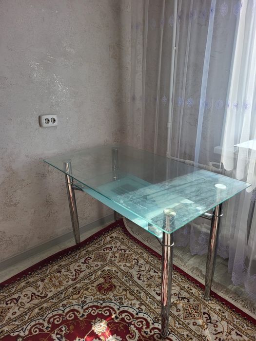 Столы в отличном состояния