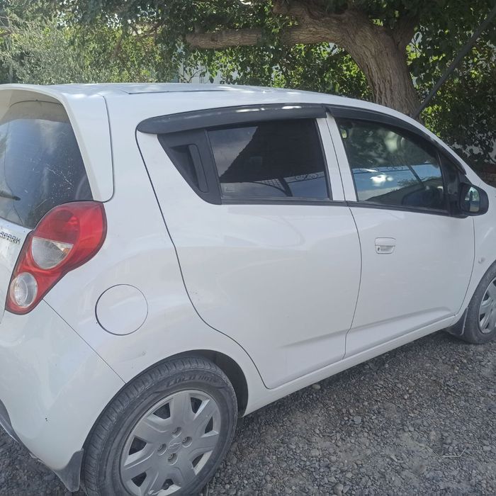 Spark chevrolet,2 pozitsya
