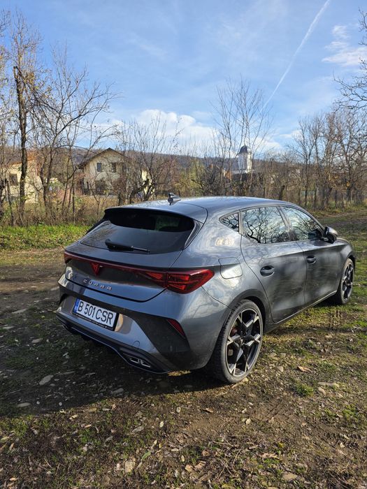 Cupra leon/trapa panoramic /2025New model/muzic Sennheiser