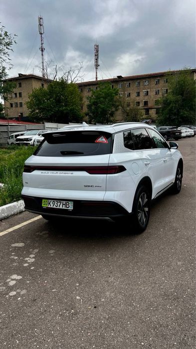 Продается машина byd song pro