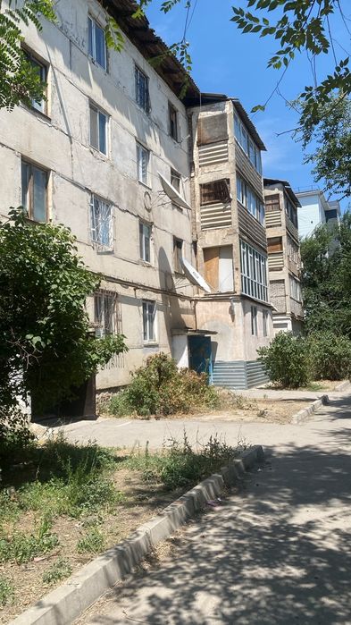Продаётся 1ком.кв. на сатпаева дом 14