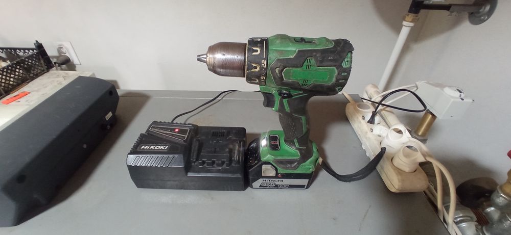 Vând sau schimb autofiletanta Hikoki DS 18 DBSL