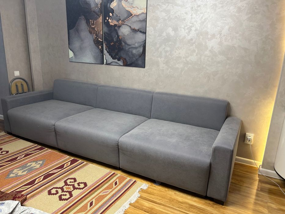 Диван прямой, отличное состояние