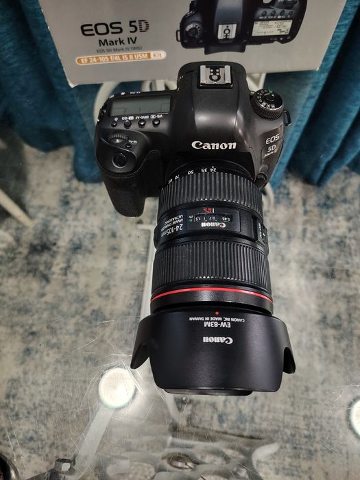 Продаю комплект Canon EOS 5D Mark IV  с объективом Canon EF 24–105mm f