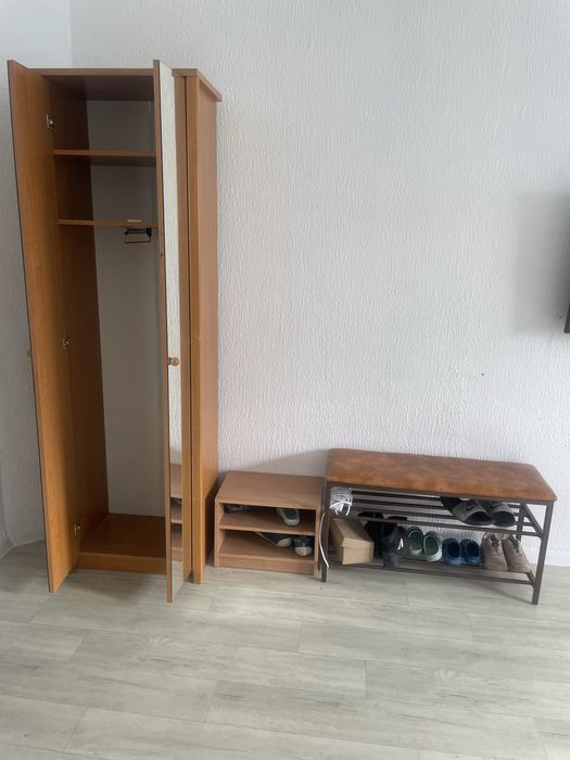 Продам шкаф в прихожую