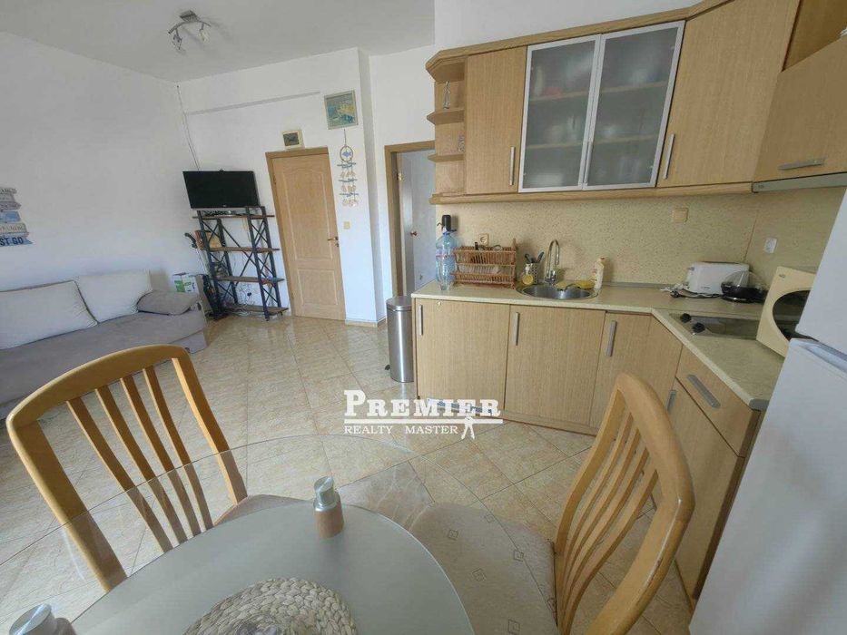 Продава се Двустаен апартамент в Бургас, Акациите - 55 кв.м за 1510 €/кв.м - Снимка #1