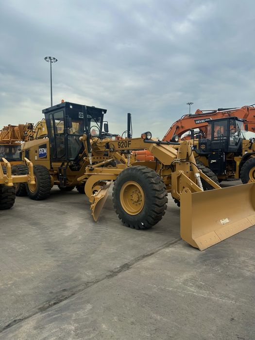 Автогрейдер SEM 920F