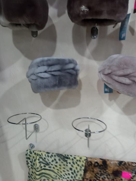 Продаеться разное