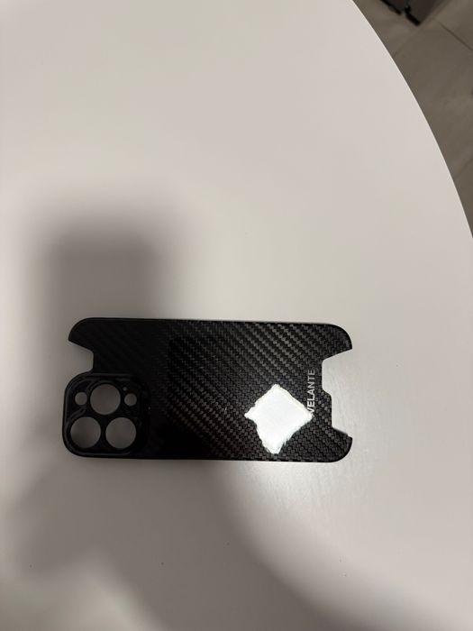 Husă Velante Carbon iPhone 16 pro max