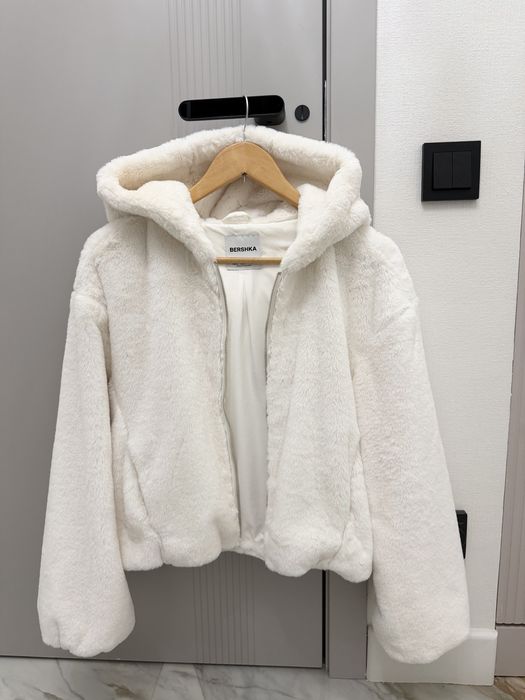 Bershka куртка размер S