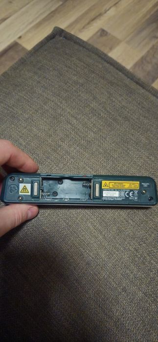 Laser nivela Bosch PLL 1 P