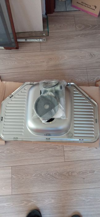 Иноксова кухненска мивка