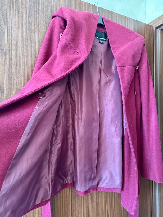 Палто с качулка и колан