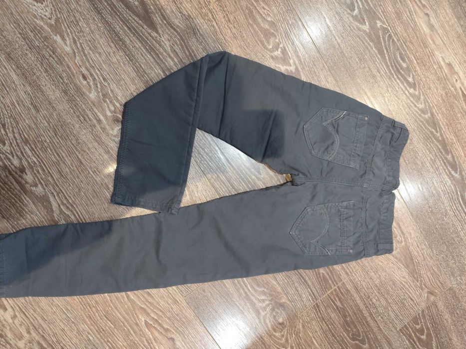 панталон за момче