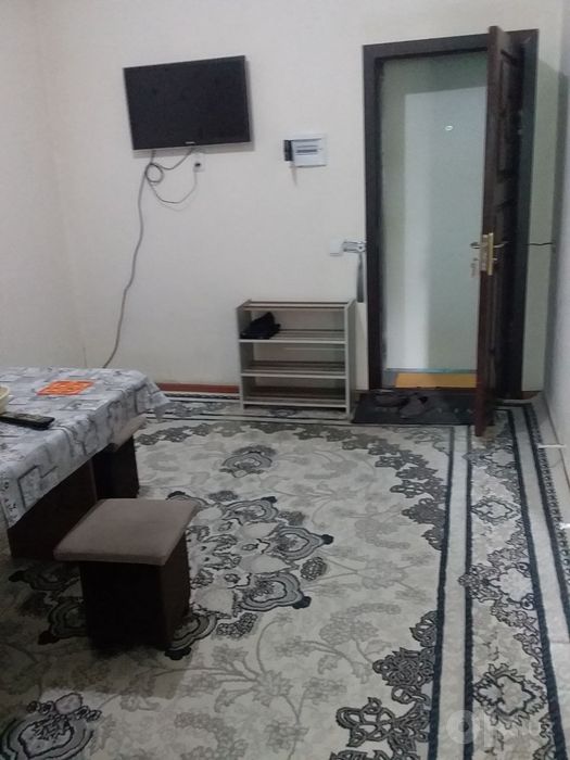 Bir honali uy sotiladi