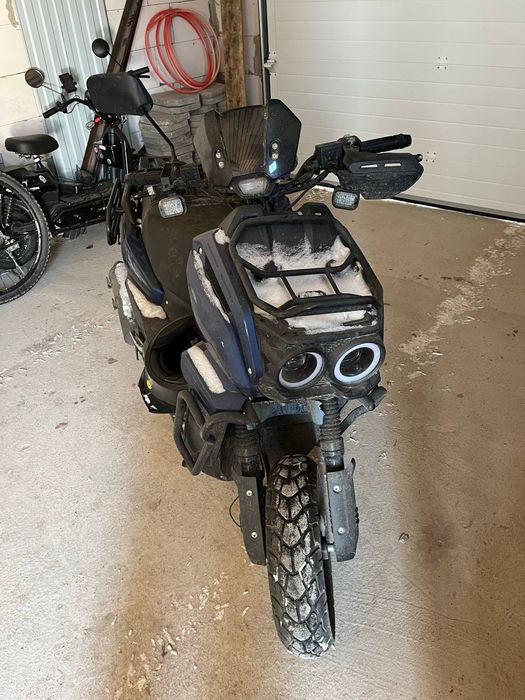 Продам скутер Танк