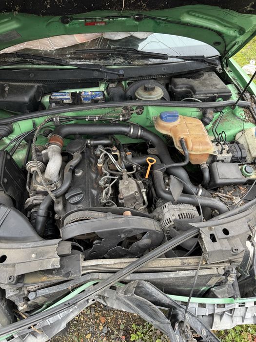 Ауди А4 б5 1.9 тди 90 к.с продава се цяло