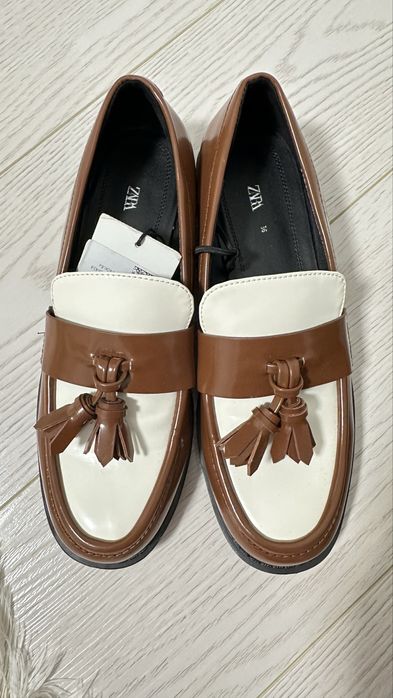 Туфли Zara. Новые. Размер 36.