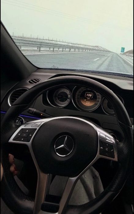 Лайсна за волан мерцедес W204