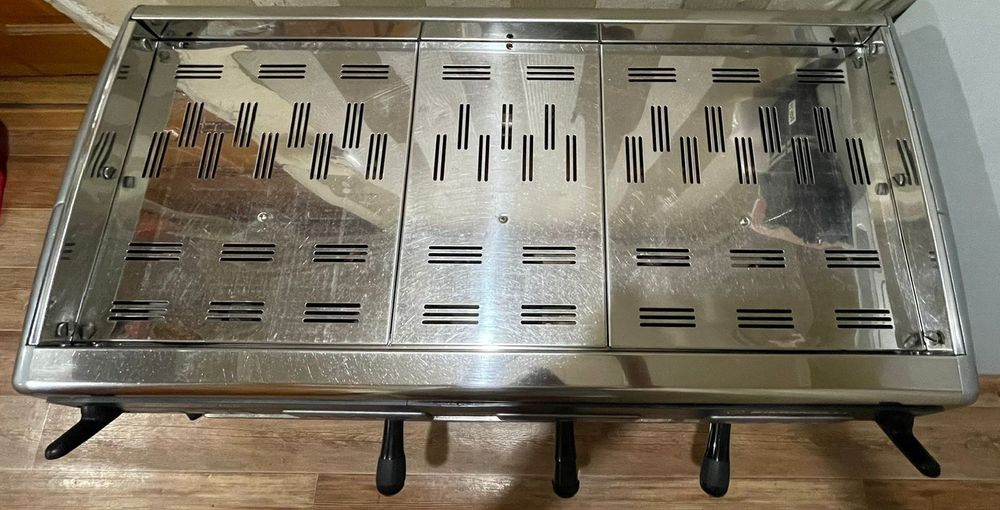 Профессиональная Кофемашина Nuova Simonelli