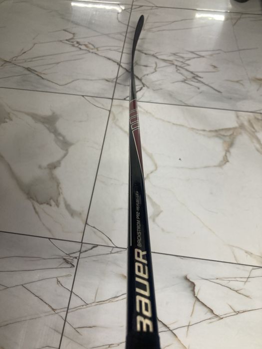 Клюшка хоккейная