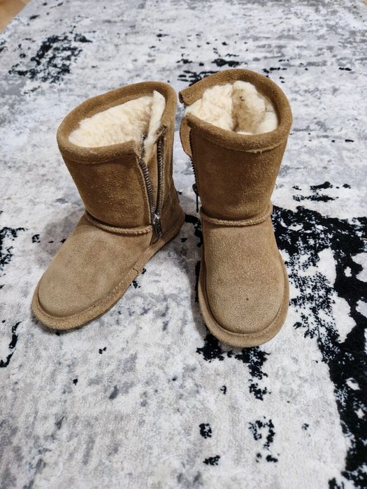 Ghete de iarna Bearpaw din piele intoarsa Emma (ugg)