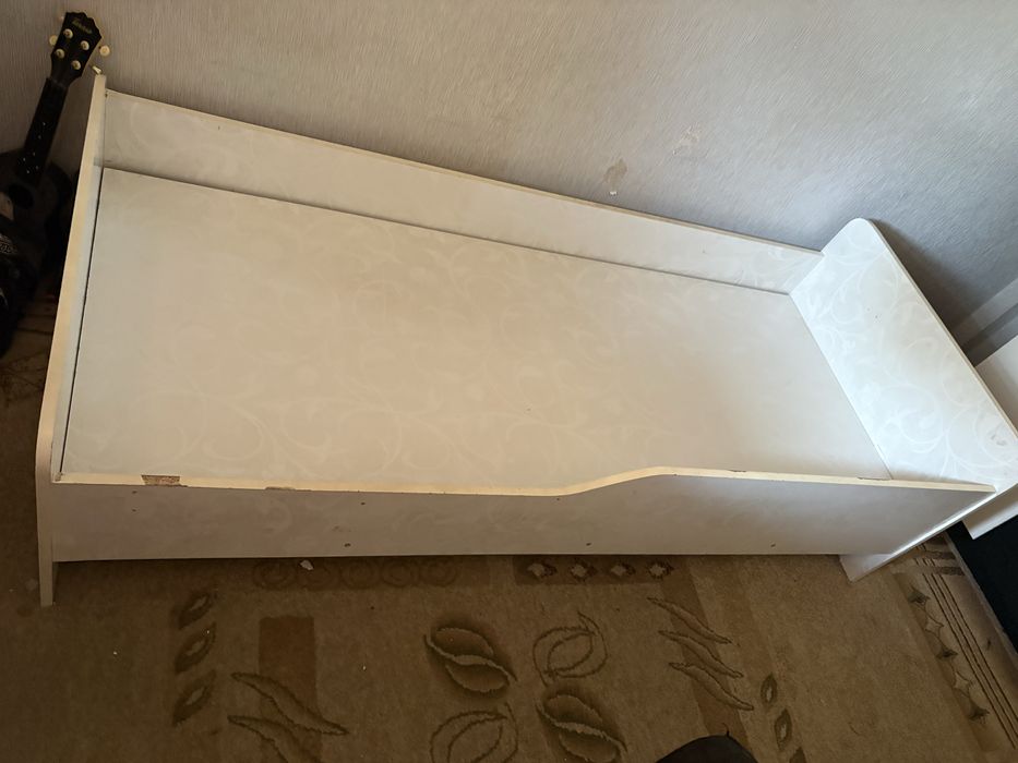 Продам шифоньер +2 кровати