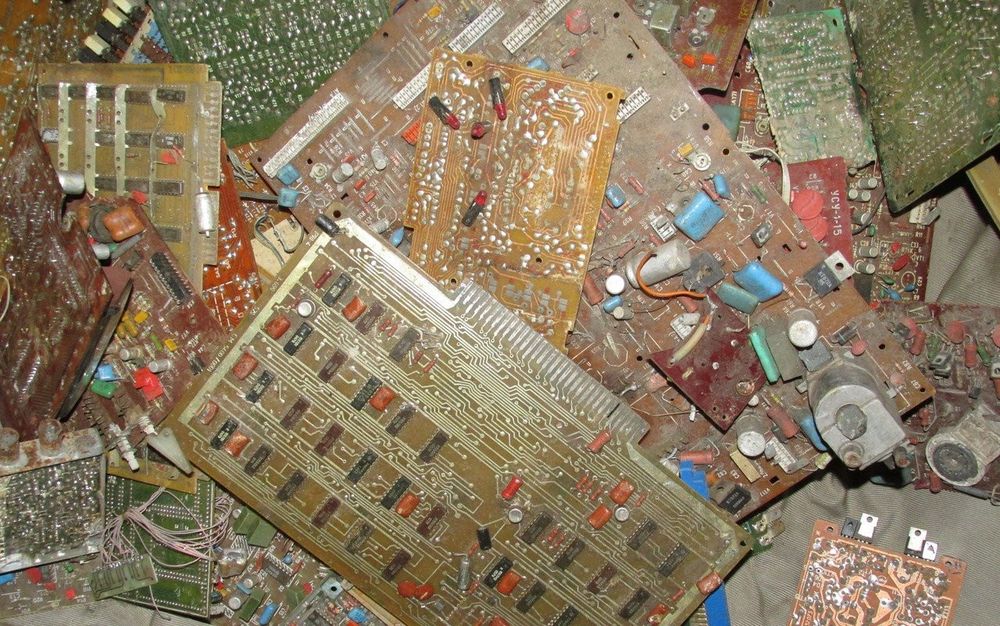 Принемаем платы любые