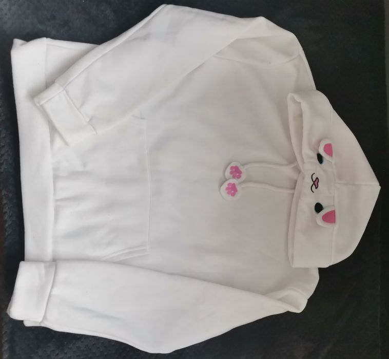 Суитчър бял с качулка