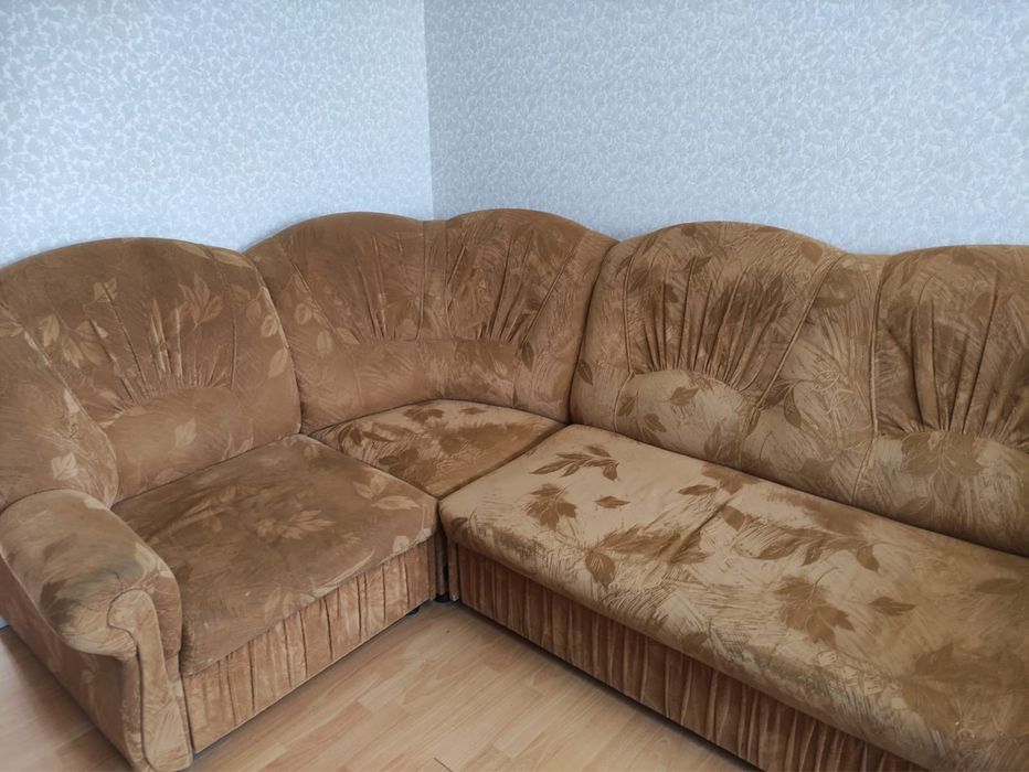 Продам диван самовывоз