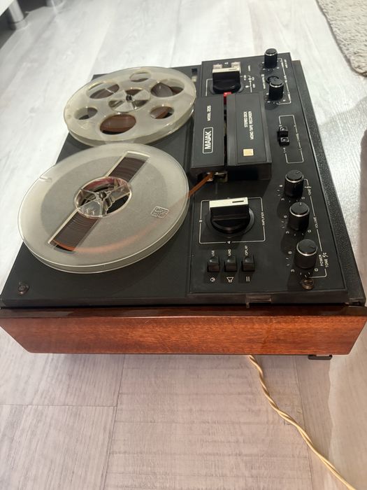 Magnetofon Majak 205 si unul pentru piese